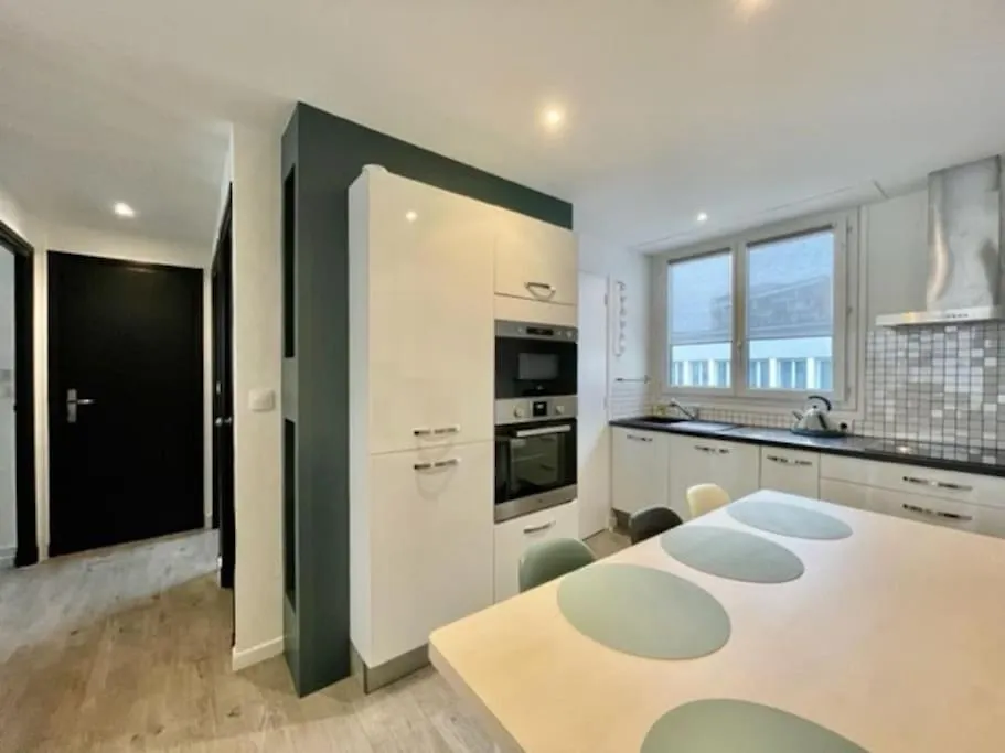 Appartement Centre Ville Au Calme, Belles Prestations Lorient
